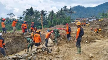 Tanah Longsor Terjang Kecamatan Cinagara, Belasan Warga Tewas dan Ratusan Mengungsi